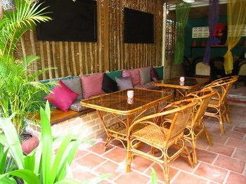 Sok San Hostel Siem Reap Exterior foto